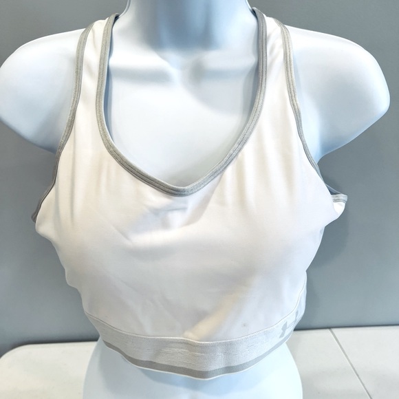 Under Armour padded sports bra - Picture 2 of 3